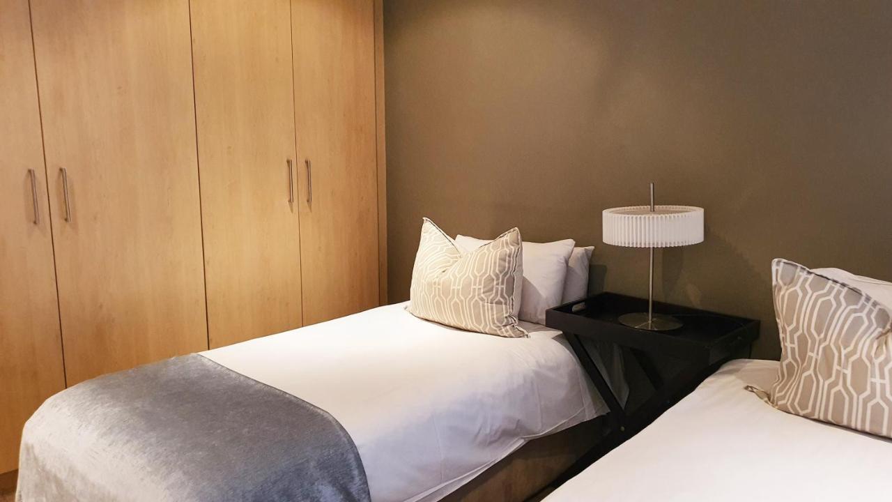 Zuri Residences At Ten Degrees โจฮันเนสเบิร์ก ภายนอก รูปภาพ